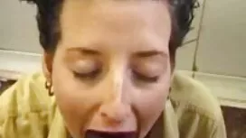 بیب سرخ سکسی با یک پ ...