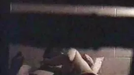 پسر با یک طرفدار سگ  ...