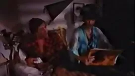 تانیا جیمز یک بلوند  ...