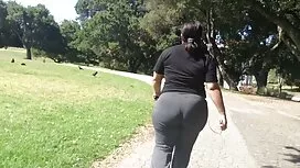 بلوند بیدمشک عكس كير ...