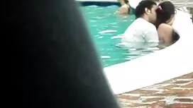 واژن بلوند برهنه روی ...