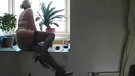 دختر جوان آسیایی کیر ...