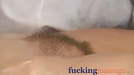مادربزرگ با جوانان ب ...