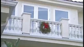 شخص شاخی انگشت را به ...