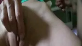 بلوند بیدمشک در یک ک ...